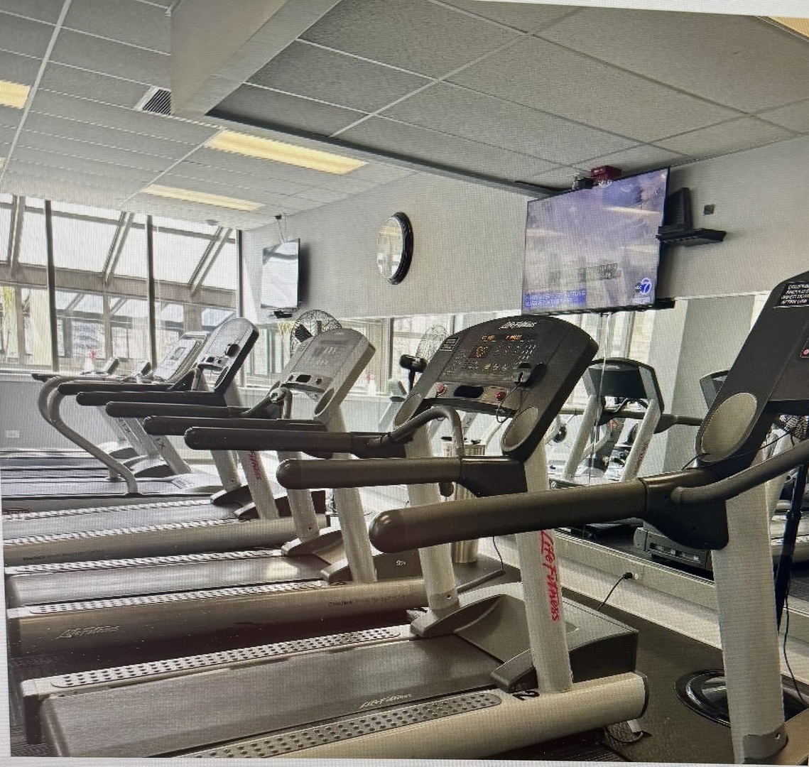 405 North Wabash Avenue, Unit 2203 Chicago, IL 60611 - Photo 4 of 8