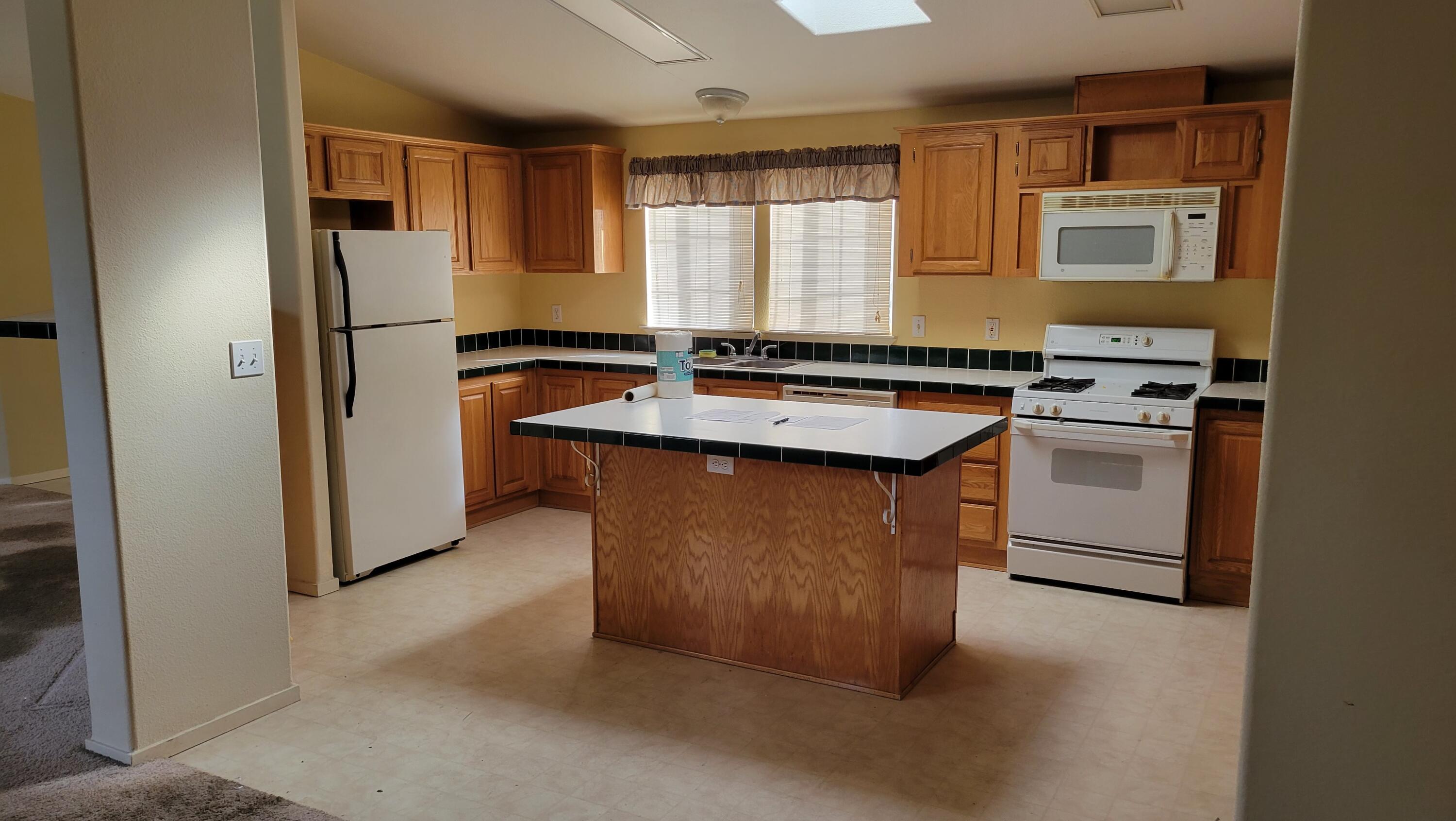 995 Riverside Drive, Unit 49 Rio Dell, CA 95562 - Photo 11 of 44