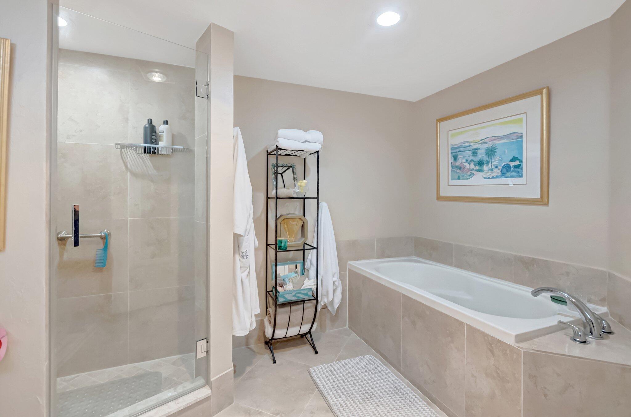 7507 La Paz Boulevard, Unit 202 Boca Raton, FL 33433 - Photo 20 of 31 master bathroom