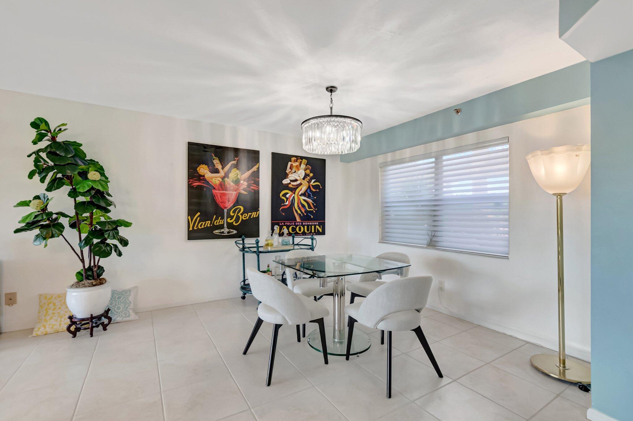 7507 La Paz Boulevard, Unit 202 Boca Raton, FL 33433 - Photo 8 of 31 dining room