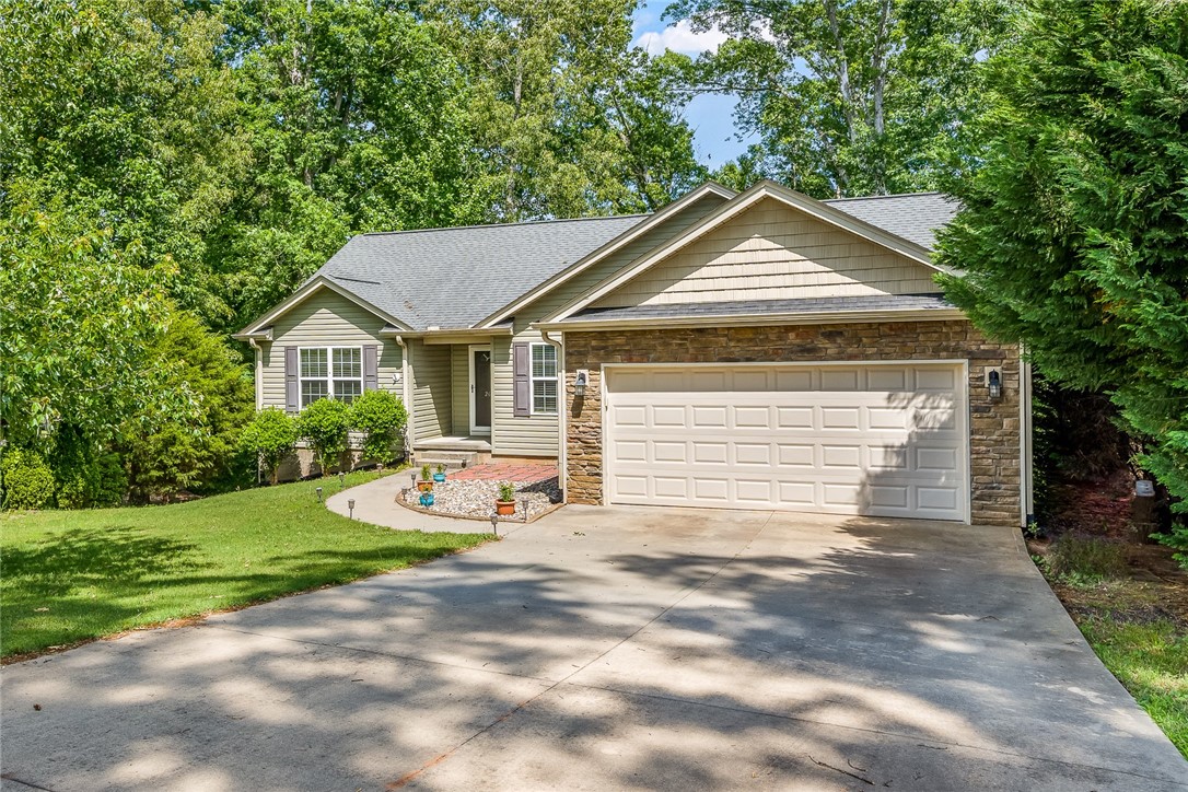 2606 Linmar Circle Anderson, SC 29621 - Photo 1 of 32 Gallery Image 1