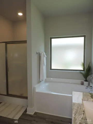 $1,900 | 8823 Airway Drive, Pensacola, FL 32514