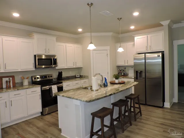 $1,900 | 8823 Airway Drive, Pensacola, FL 32514