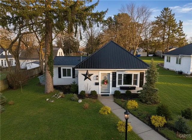 $289,000 | 141 Ross Street Extension, Auburn, NY 13021