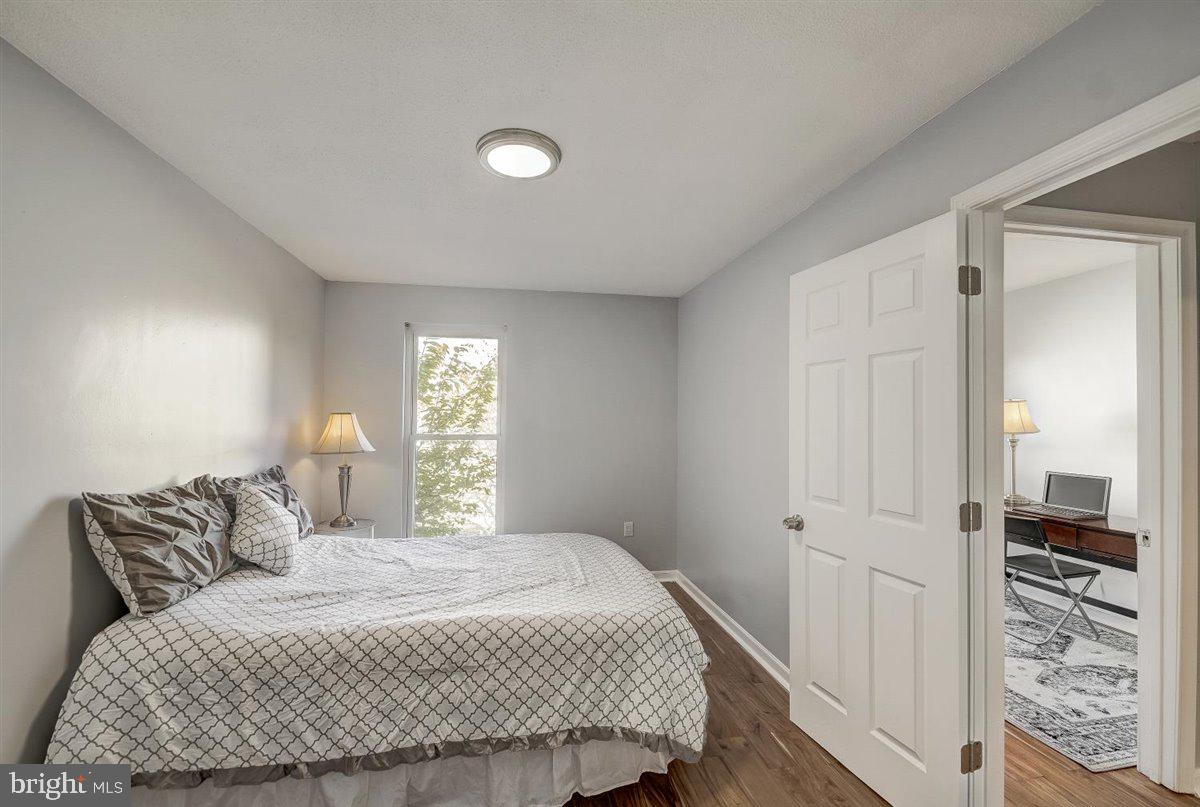 1115 Harvard Street Northwest, Unit R Washington, DC 20009 - Photo 17 of 39