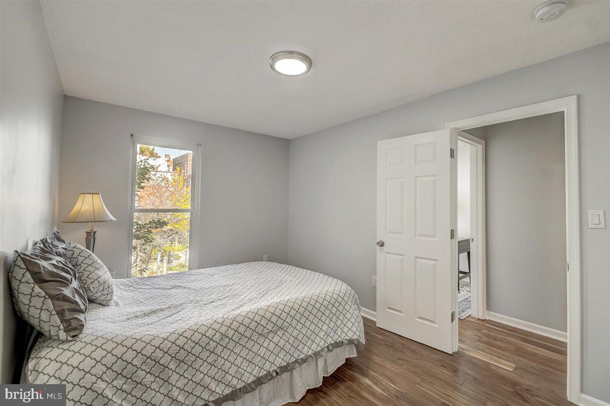 1115 Harvard Street Northwest, Unit R Washington, DC 20009 - Photo 19 of 39