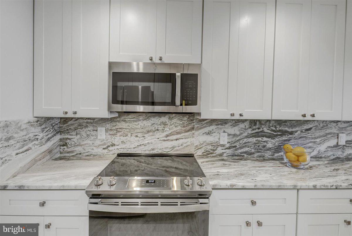 1115 Harvard Street Northwest, Unit R Washington, DC 20009 - Photo 4 of 39