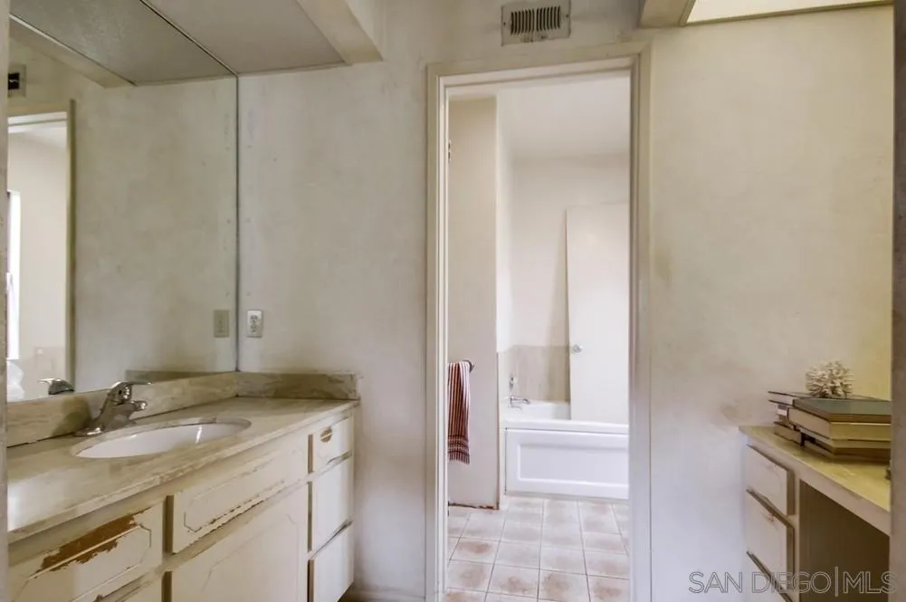 9763 Flinn Springs Road El Cajon, CA 92021 - Photo 12 of 25 Gallery Image 12