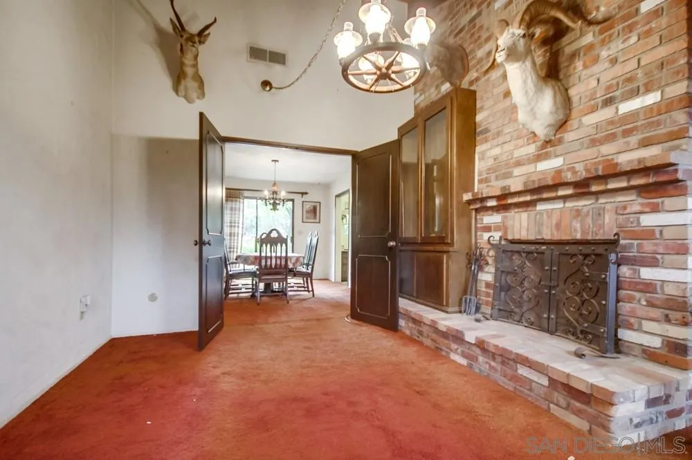 9763 Flinn Springs Road El Cajon, CA 92021 - Photo 6 of 25 Gallery Image 6