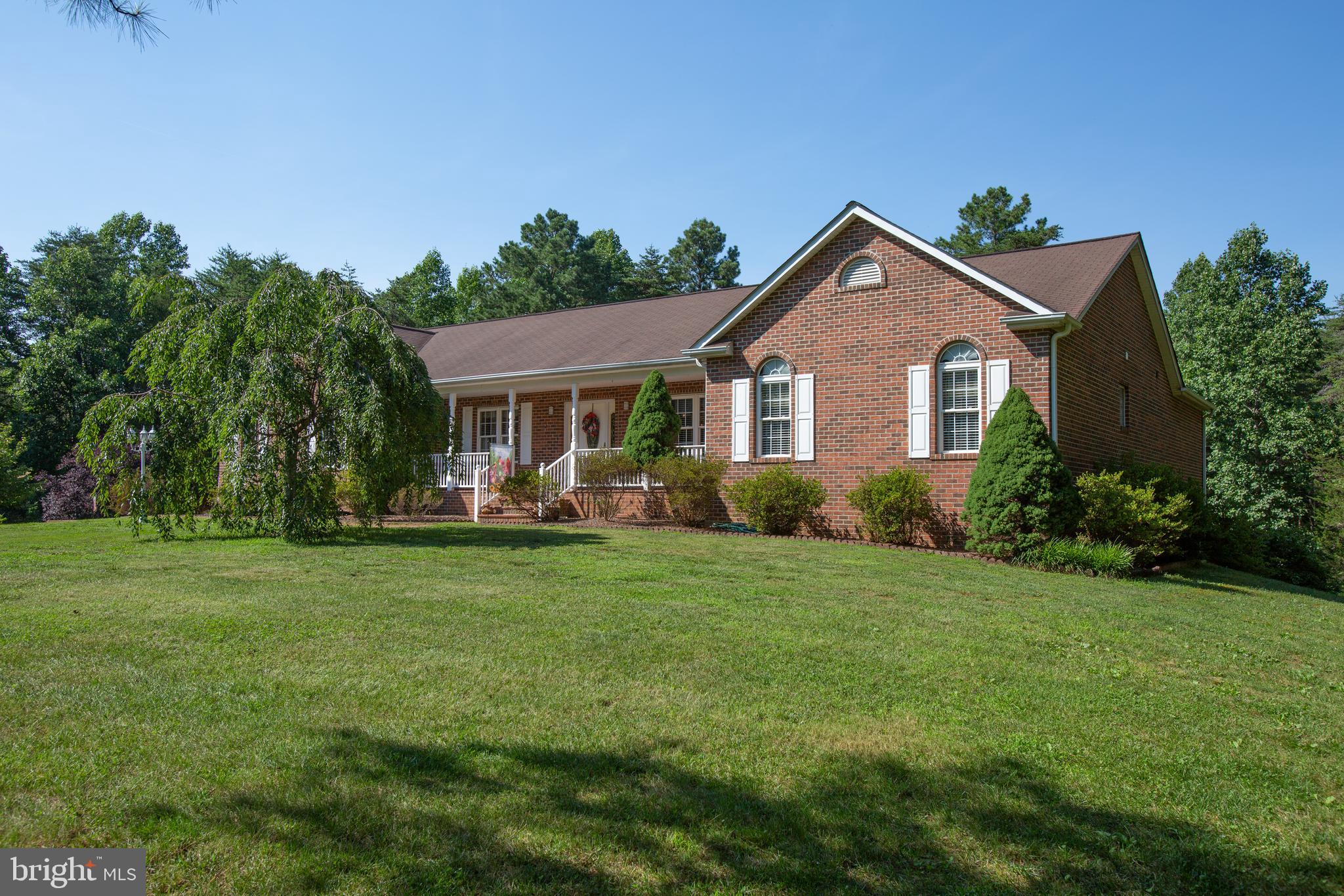 7376 Courthouse Road Spotsylvania, VA 22551 - Photo 5 of 54 Great curb appeal!