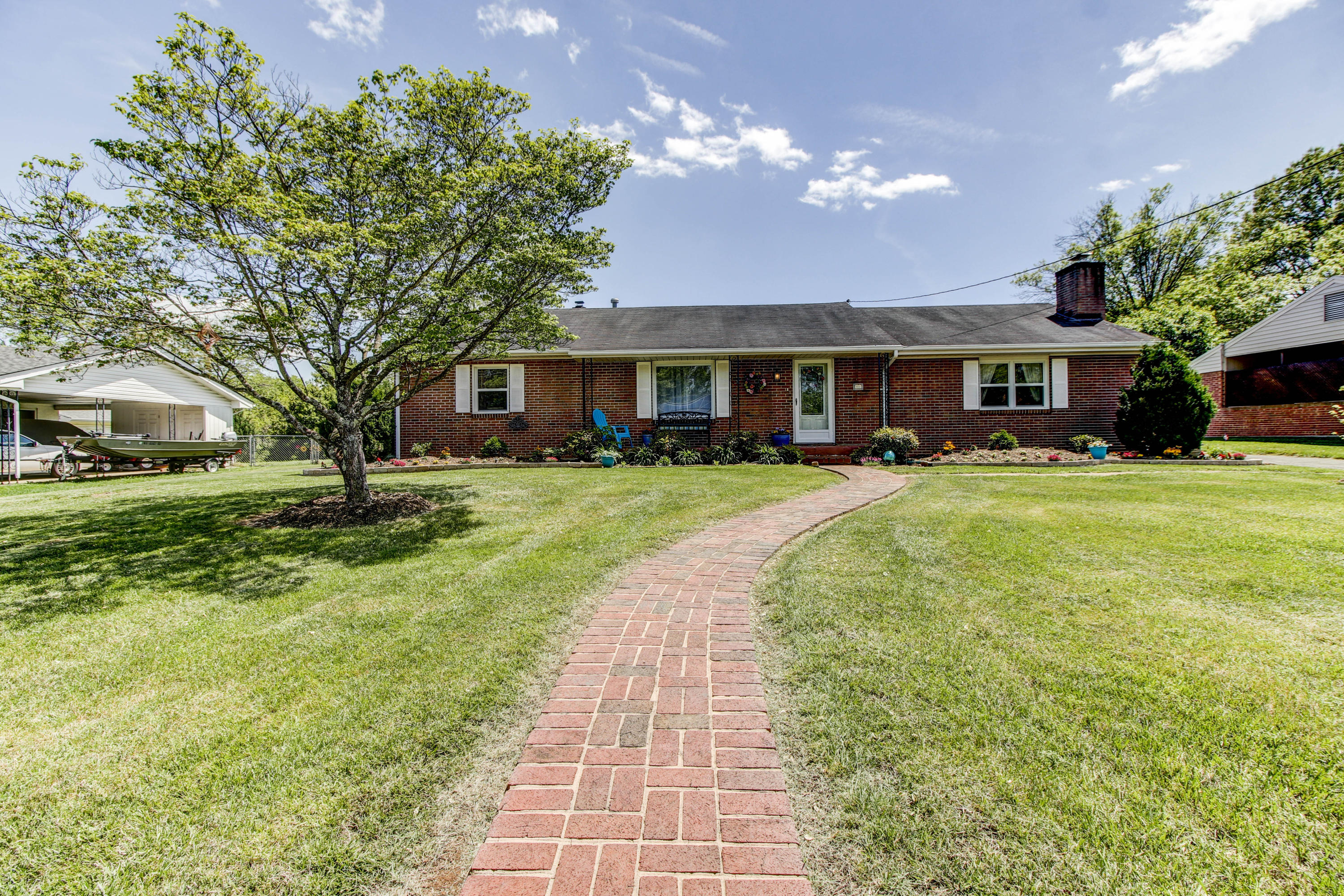3340 Valentine Road Southwest Roanoke, VA 24018 - Photo 26 of 32 _MG_3467_68_69_70_71_72_73