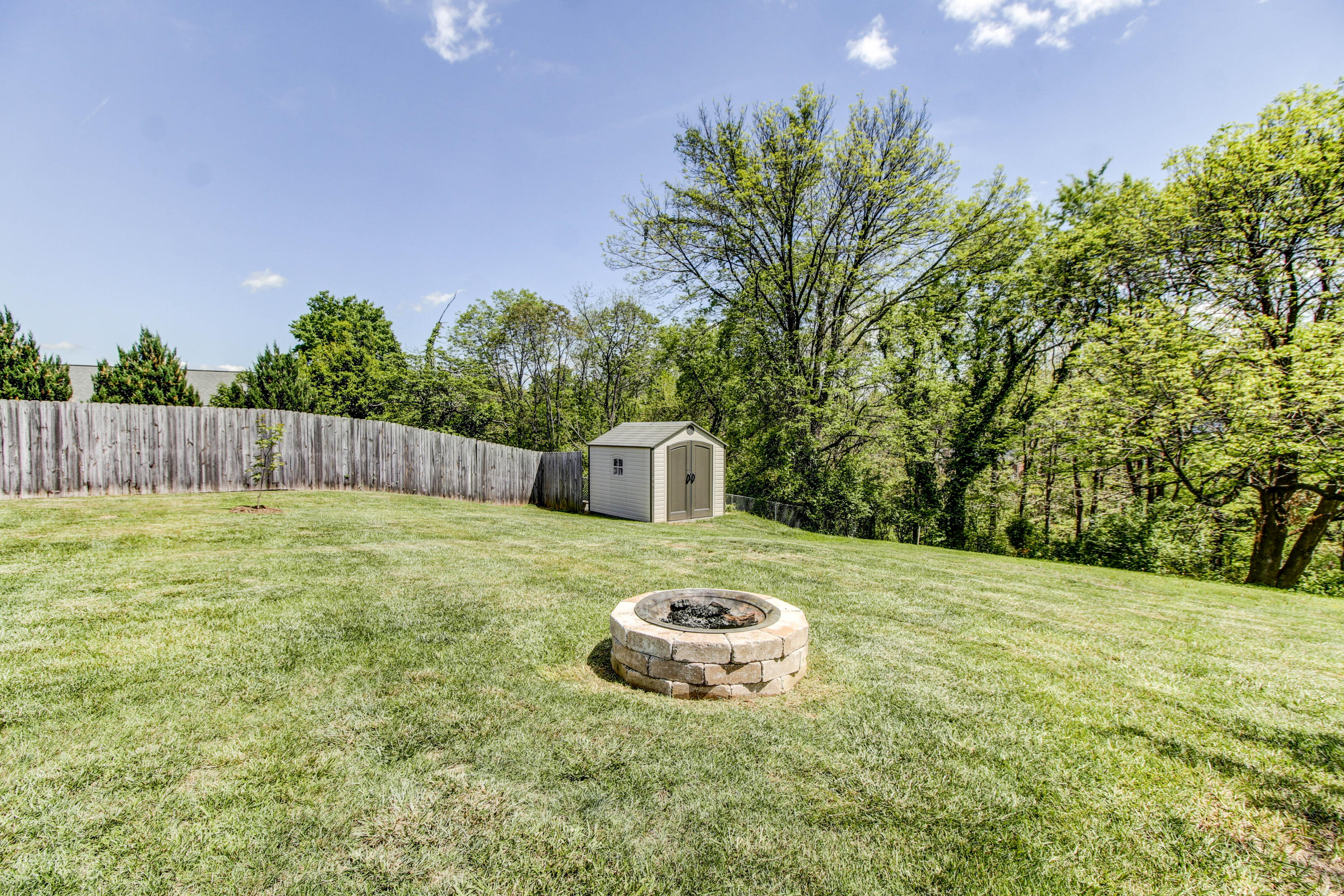 3340 Valentine Road Southwest Roanoke, VA 24018 - Photo 31 of 32 _MG_3523_4_5_6_7_8_9
