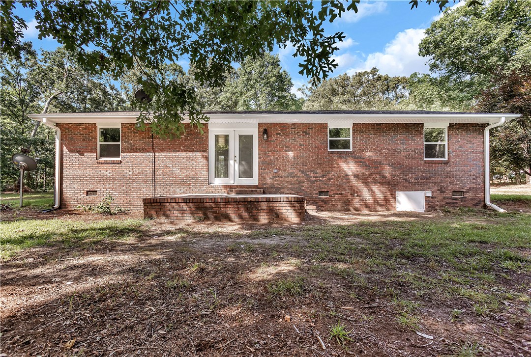 809 Paige Road Honea Path, SC 29654 - Photo 30 of 33 Brick exterior with white trim