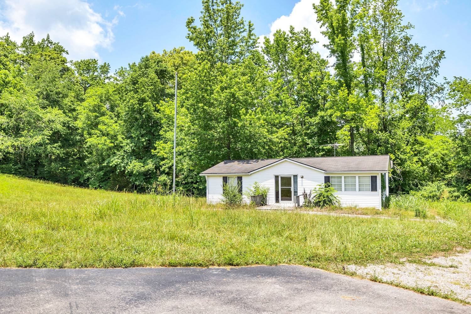 5185 Old Harding Road Fairview, TN 37062 - Photo 32 of 38 a house view with a garden space