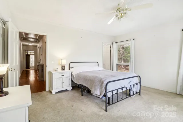 $424,000 | 334 Lakeview Circle, Lugoff, SC 29078