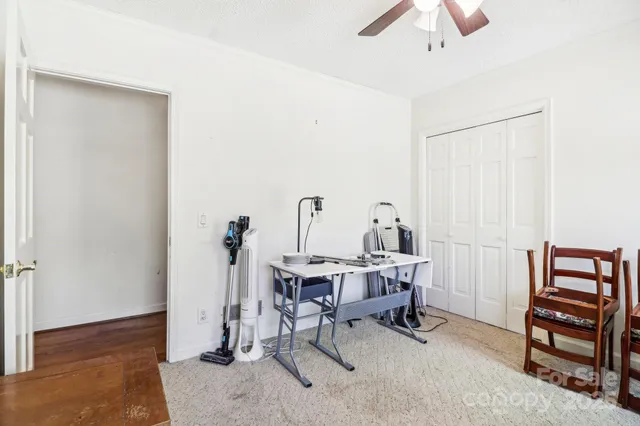 $424,000 | 334 Lakeview Circle, Lugoff, SC 29078