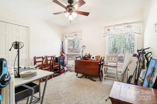 $424,000 | 334 Lakeview Circle, Lugoff, SC 29078