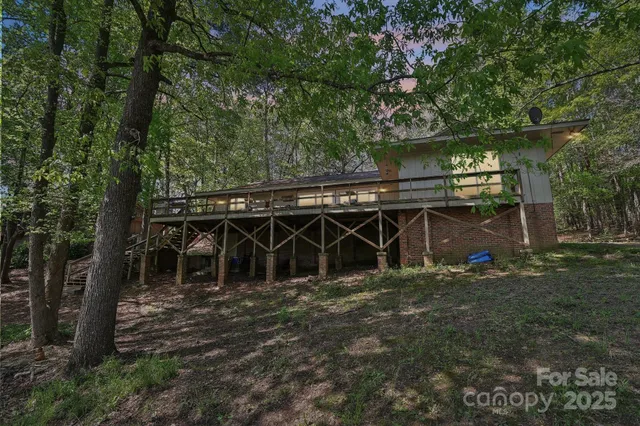 $424,000 | 334 Lakeview Circle, Lugoff, SC 29078