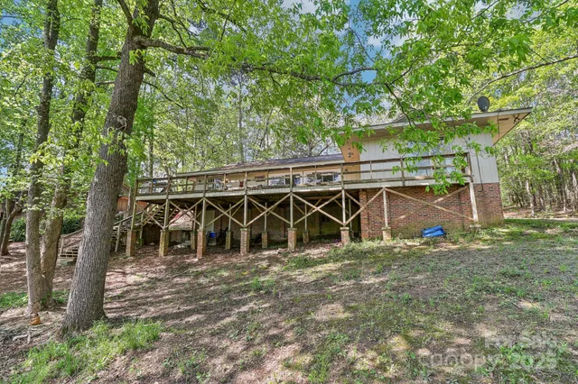 $424,000 | 334 Lakeview Circle, Lugoff, SC 29078