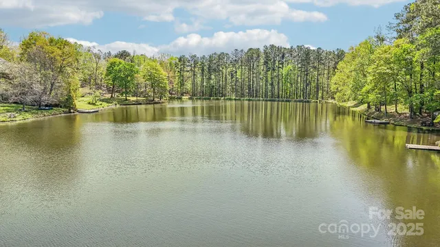 $424,000 | 334 Lakeview Circle, Lugoff, SC 29078
