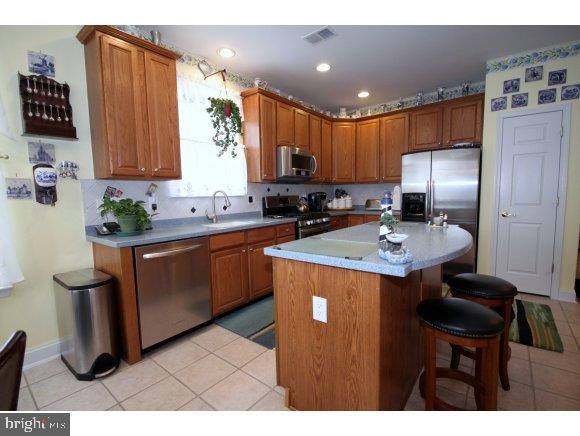 7 Edgewater Path Barnegat, NJ 08005 - Photo 12 of 24 Gallery Image 12