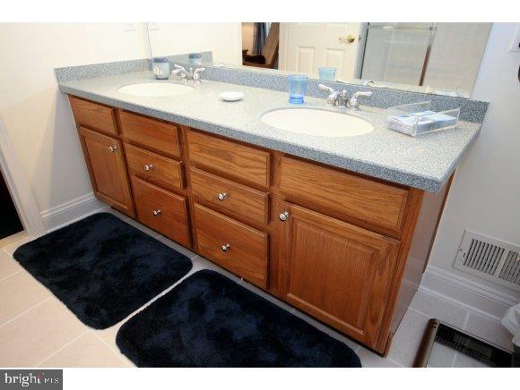 7 Edgewater Path Barnegat, NJ 08005 - Photo 16 of 24 Gallery Image 16