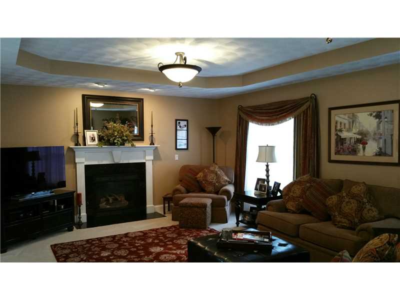 9 Abbott Run Valley Road Cumberland, RI 02864 - Photo 17 of 25 Living Room.