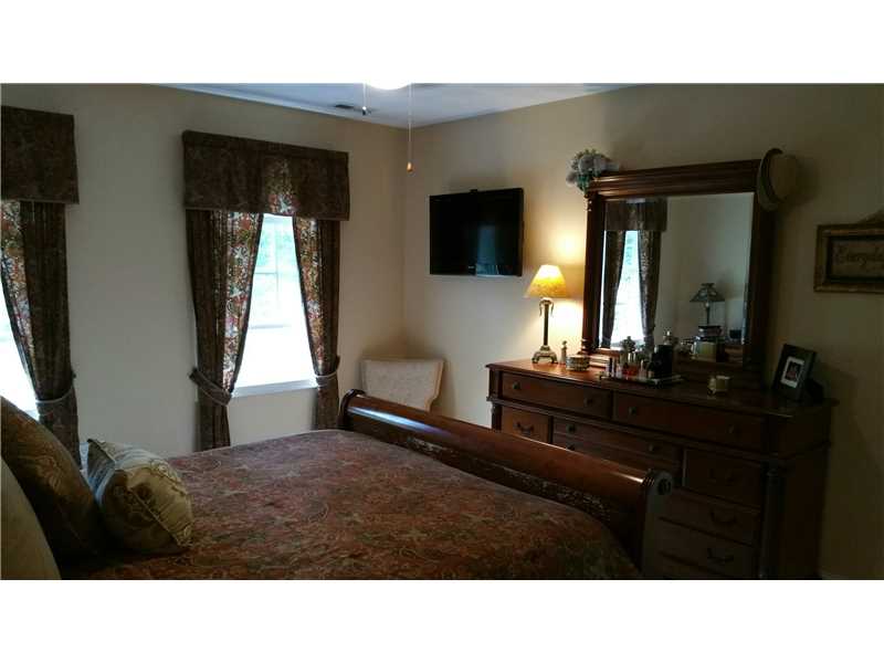 9 Abbott Run Valley Road Cumberland, RI 02864 - Photo 21 of 25 Bedroom.