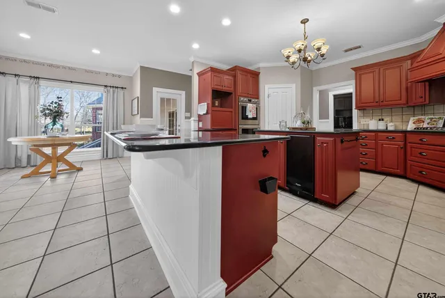 $769,000 | 280 County Road 1428, Jacksonville, TX 75766