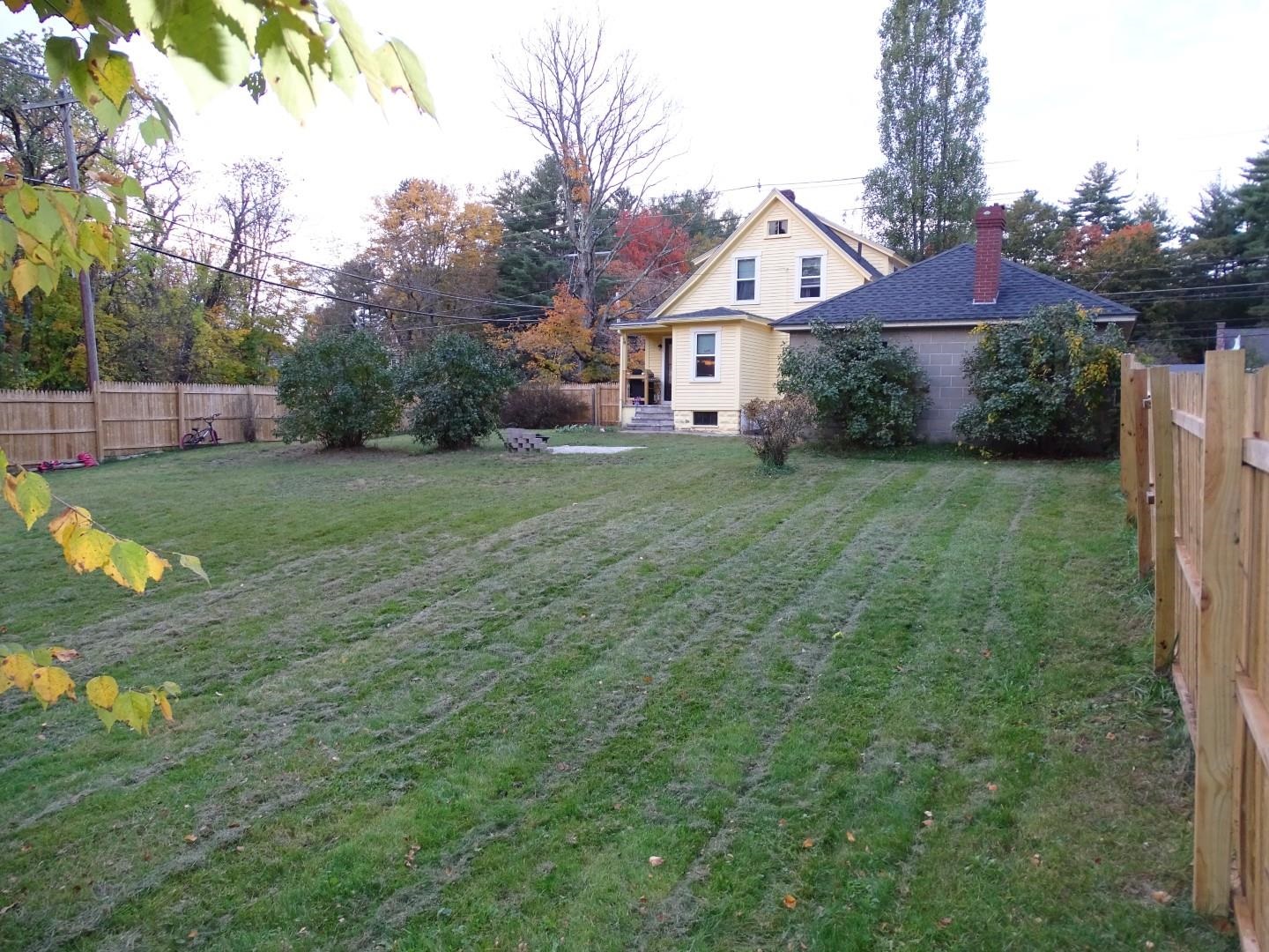 437 Portland Street Rochester, NH 03867 - Photo 3 of 25