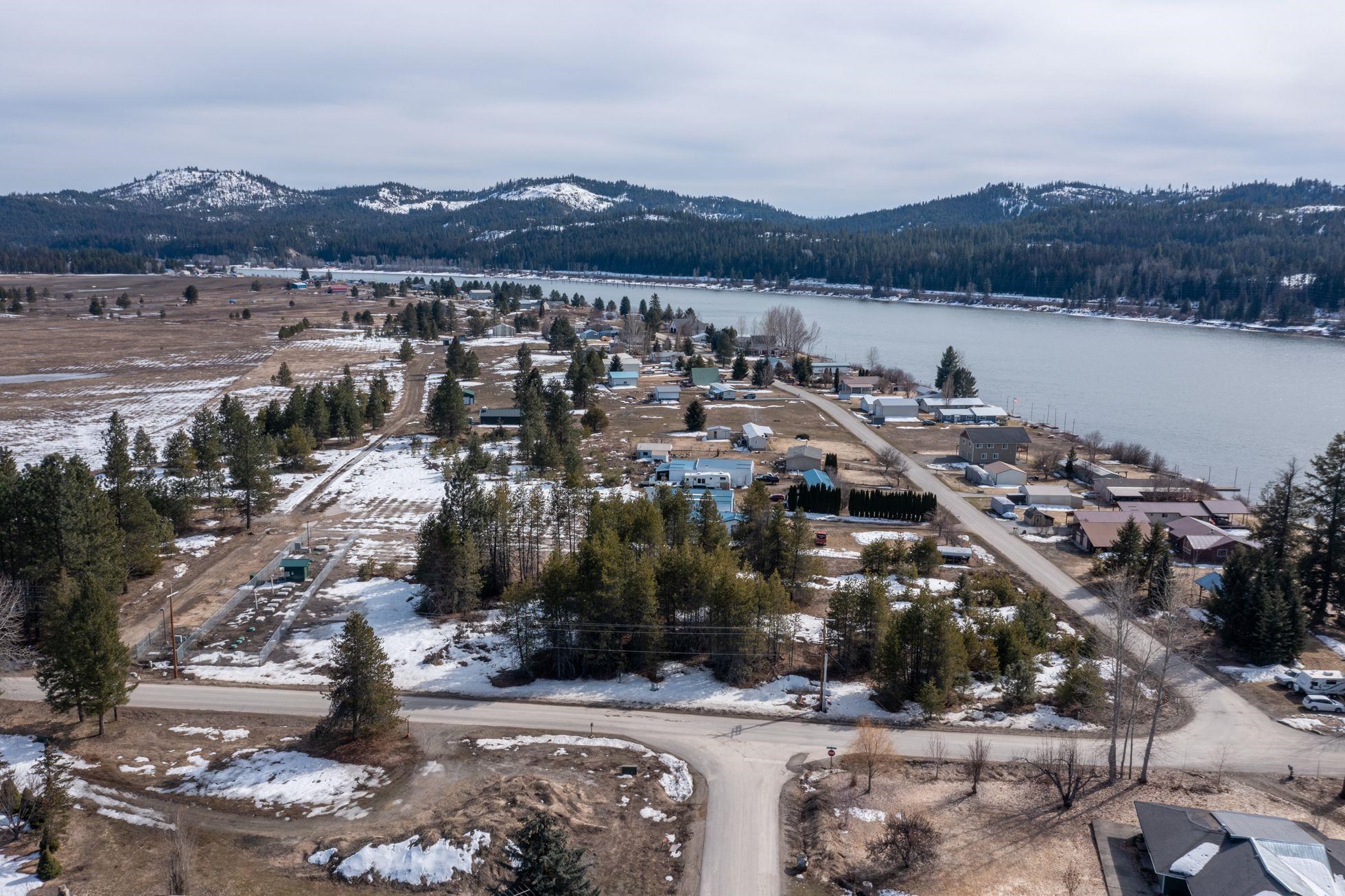 705 Pondoray Shores Road Newport, WA 99156 - Photo 2 of 10