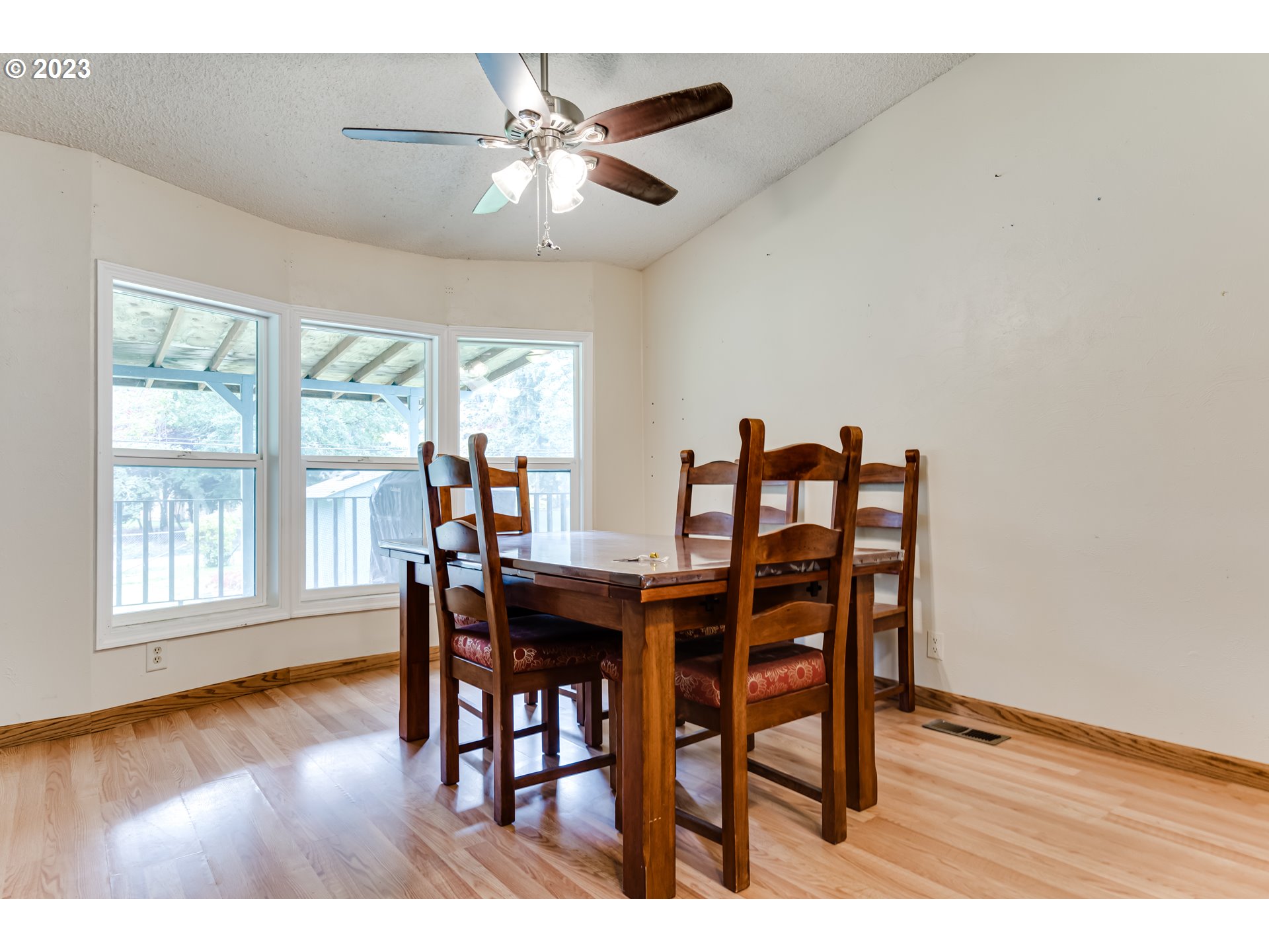 26003 Marina Road Veneta, OR 97487 - Photo 10 of 35 Gallery Image 10