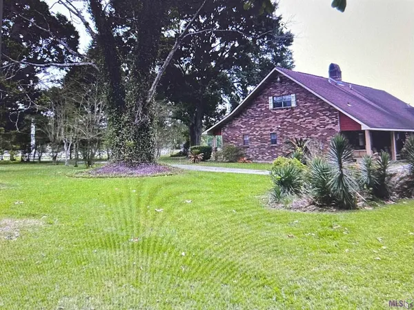 $445,000 | 21321 Samuels Road, Zachary, LA 70791