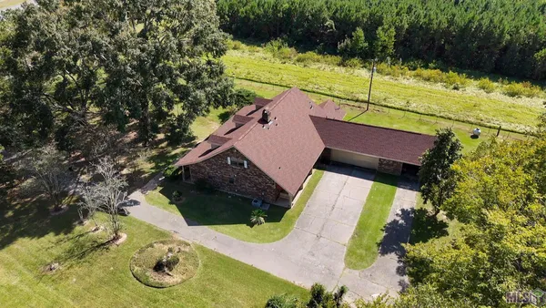 $445,000 | 21321 Samuels Road, Zachary, LA 70791