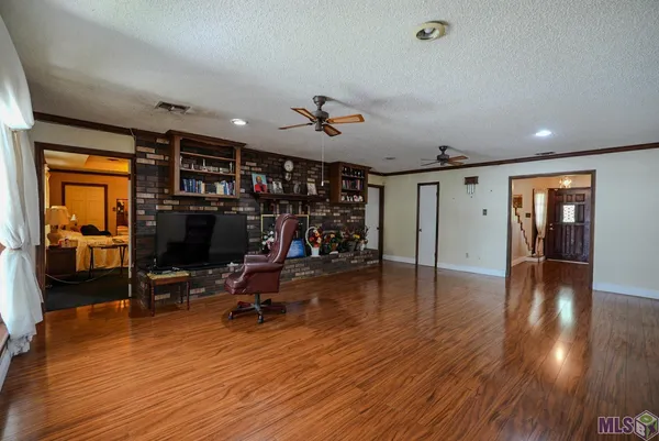 $445,000 | 21321 Samuels Road, Zachary, LA 70791