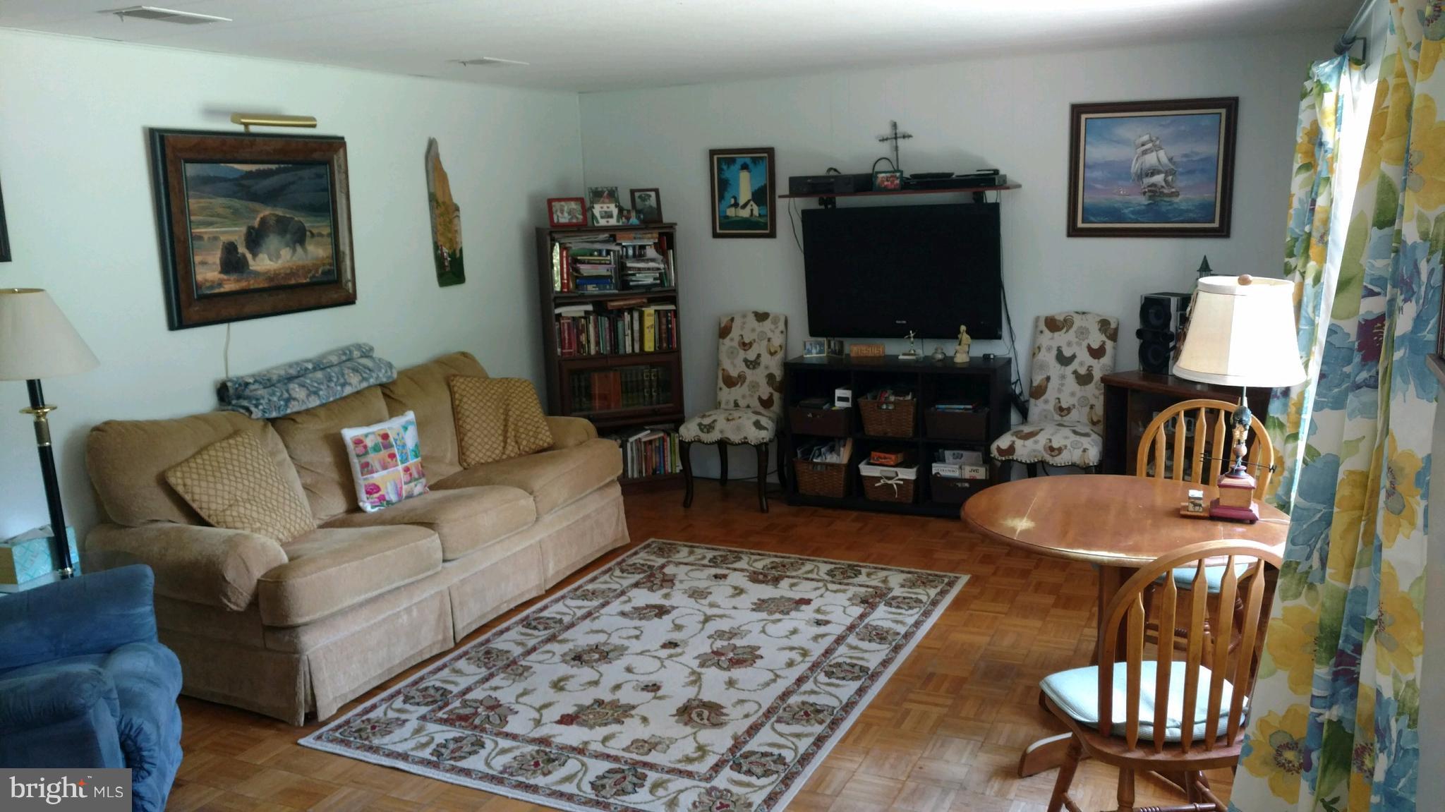 225 River Road Chestertown, MD 21620 - Photo 16 of 30 Living Room