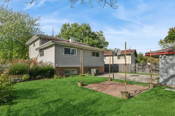 $250,000 | 1253 Arthur Street, Calumet City, IL 60409