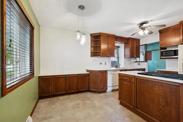 $250,000 | 1253 Arthur Street, Calumet City, IL 60409