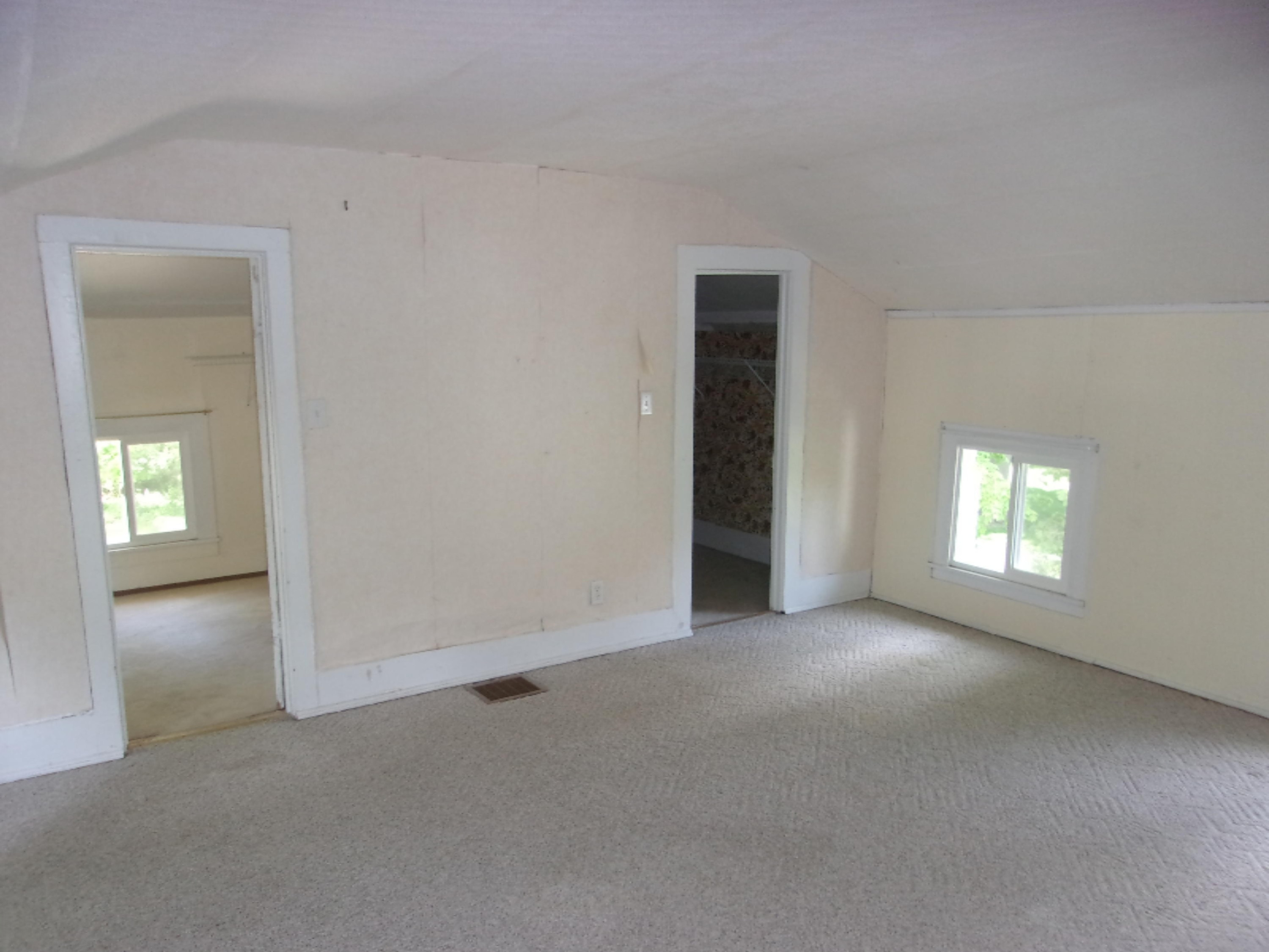 213 North Phelps Street Decatur, MI 49045 - Photo 23 of 29 112_3378