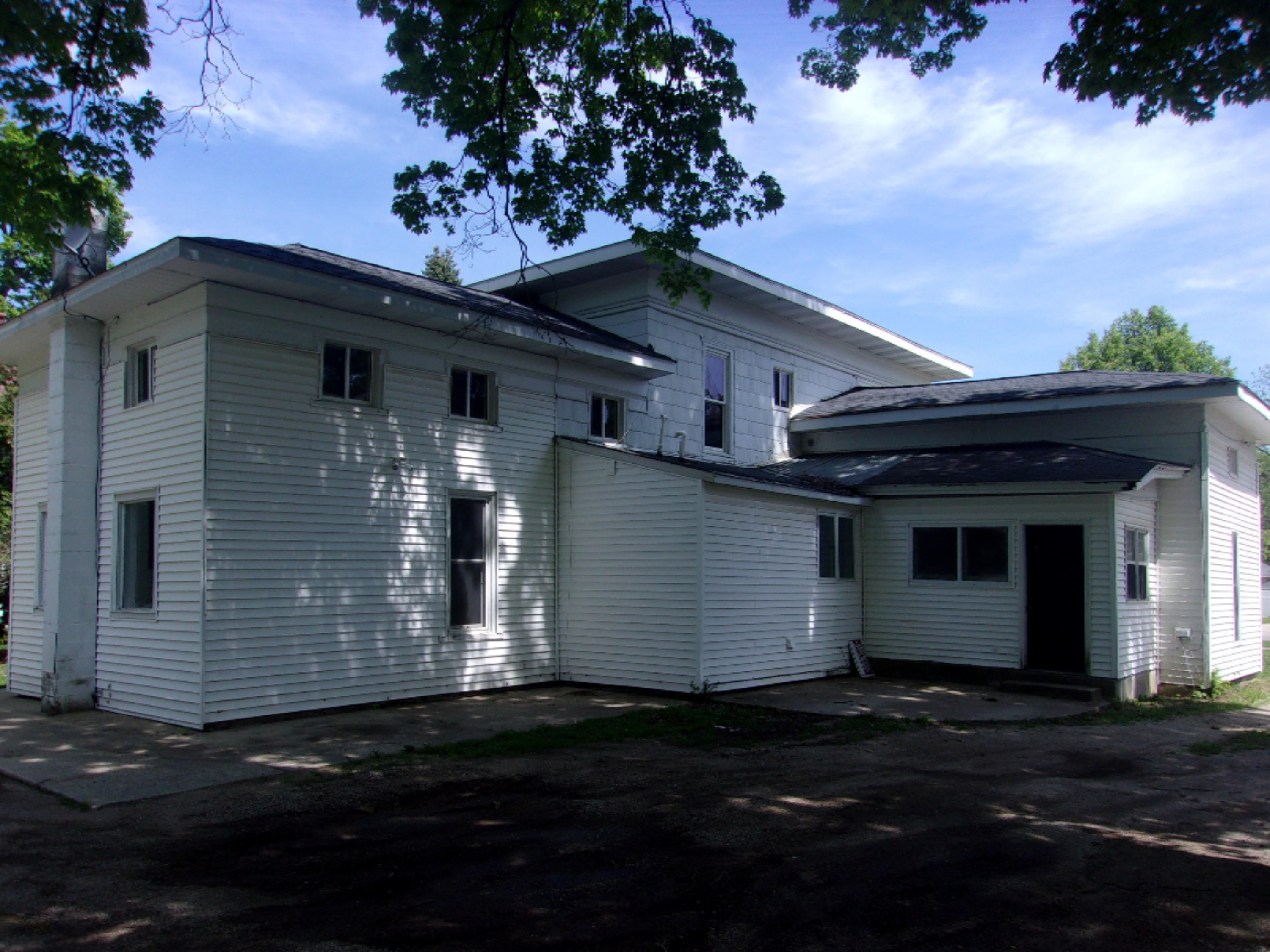 213 North Phelps Street Decatur, MI 49045 - Photo 5 of 29 112_3295