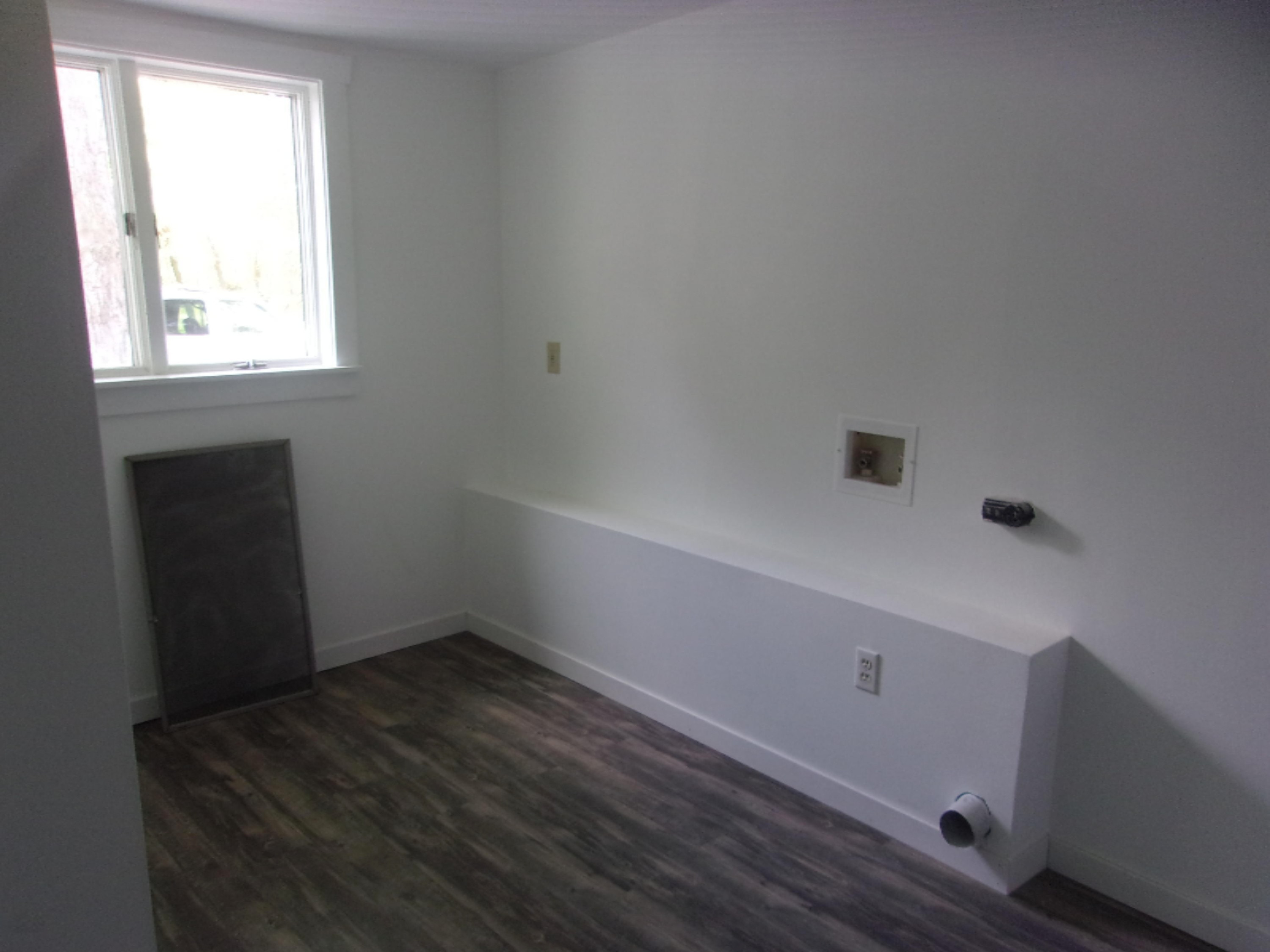 213 North Phelps Street Decatur, MI 49045 - Photo 9 of 29 112_3370