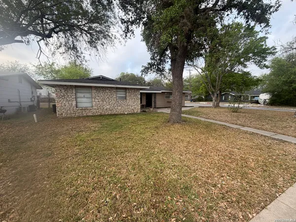 $1,500 | 7918 Paint Drive, San Antonio, TX 78227