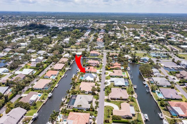 $1,425,000 | 8908 Southeast Star Island Way, Hobe Sound, FL 33455