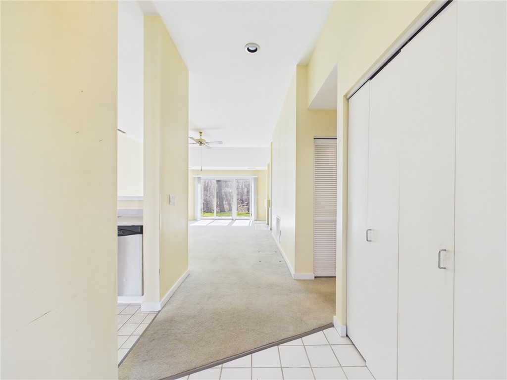 4 Meadowbrook Way Narragansett, RI 02882 - Photo 2 of 23