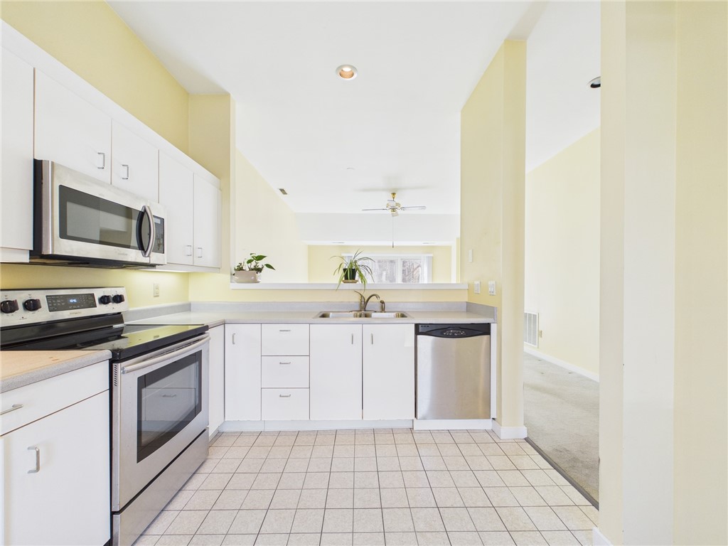 4 Meadowbrook Way Narragansett, RI 02882 - Photo 6 of 23