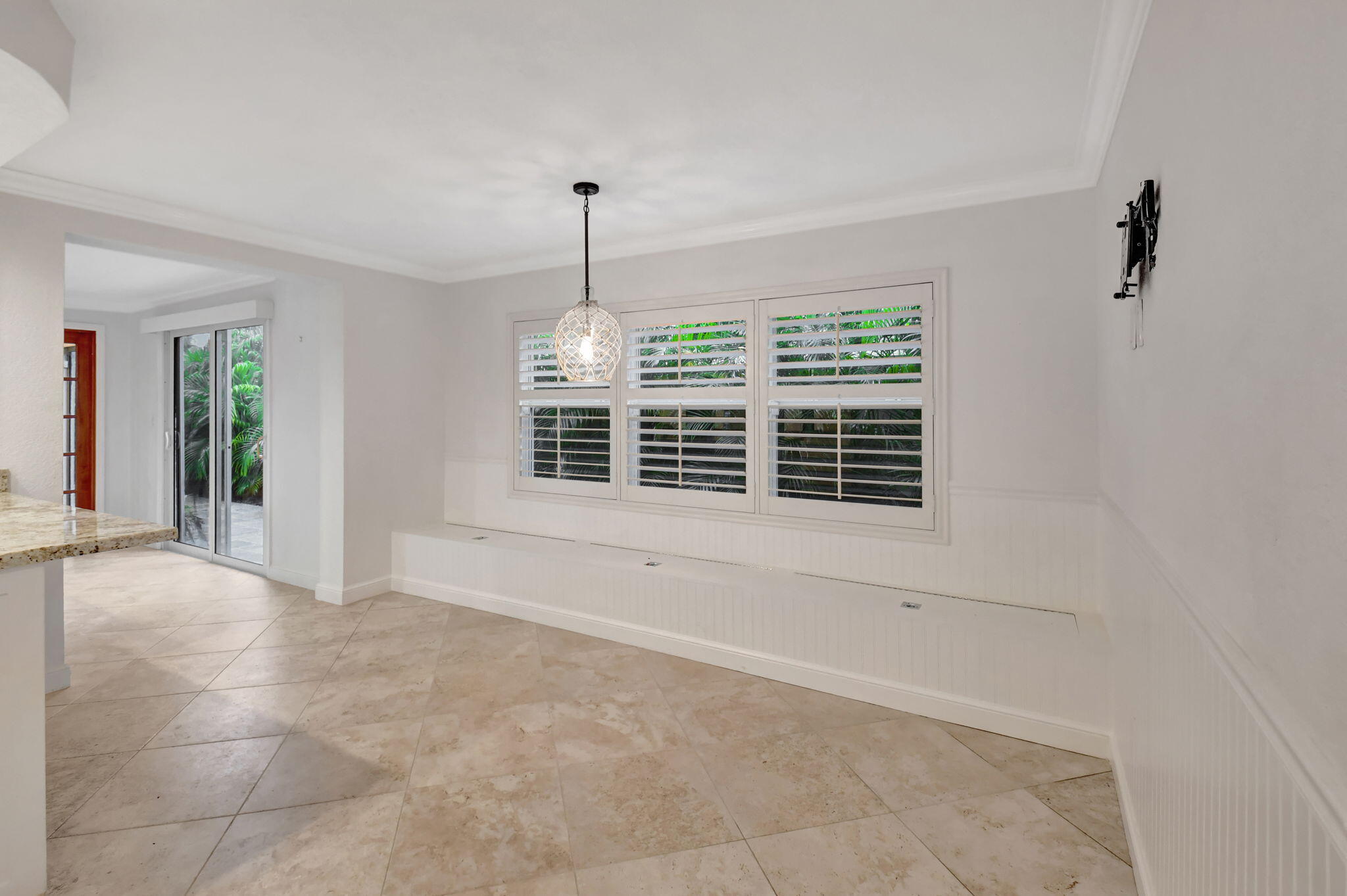 644 S Road Boynton Beach, FL 33435 - Photo 17 of 39 Breakfast Area