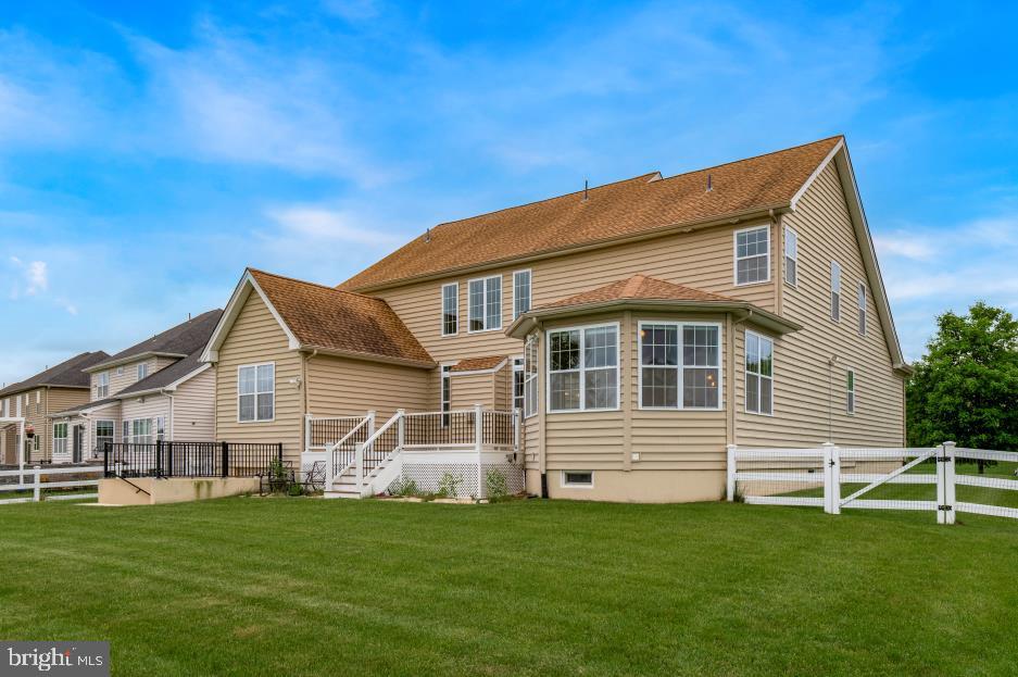 1222 Caitlin Way New Castle, DE 19720 - Photo 3 of 51