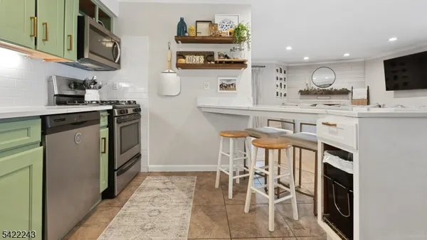 $575,000 | 42A Triumph Court, Unit A, East Rutherford, NJ 07073