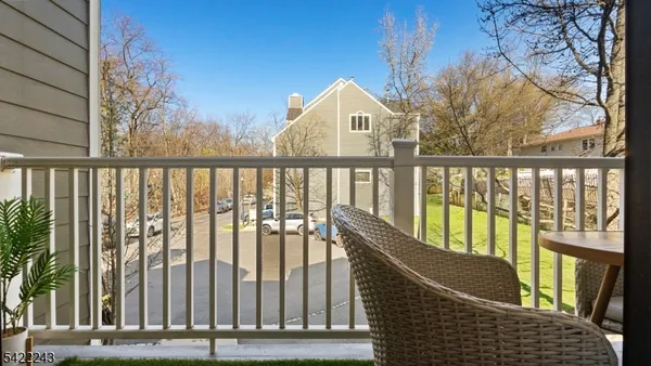 $575,000 | 42A Triumph Court, Unit A, East Rutherford, NJ 07073