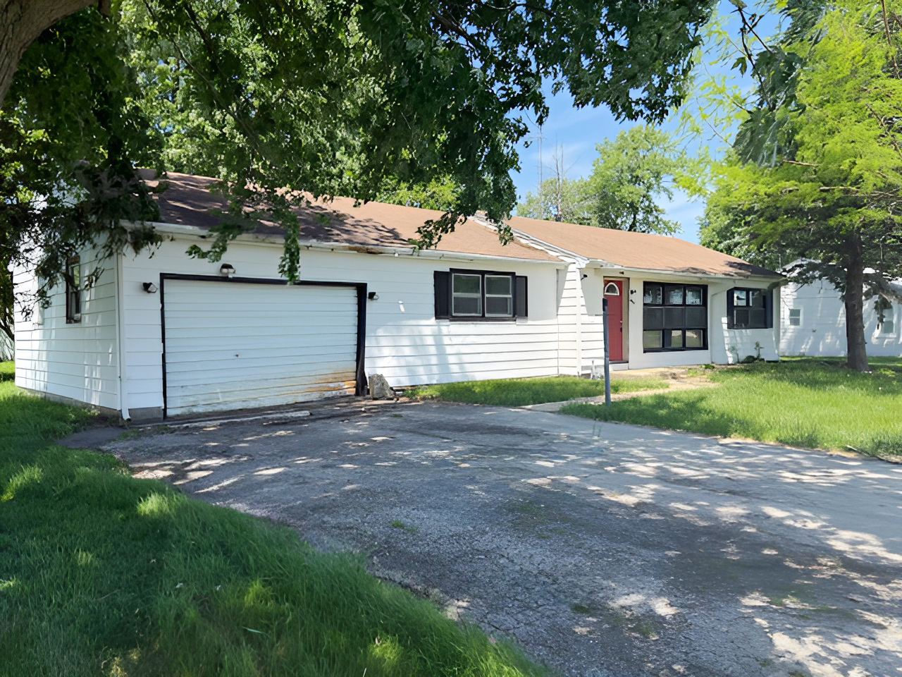 424 South 3000th Road West Kankakee, IL 60901 - Photo 2 of 11